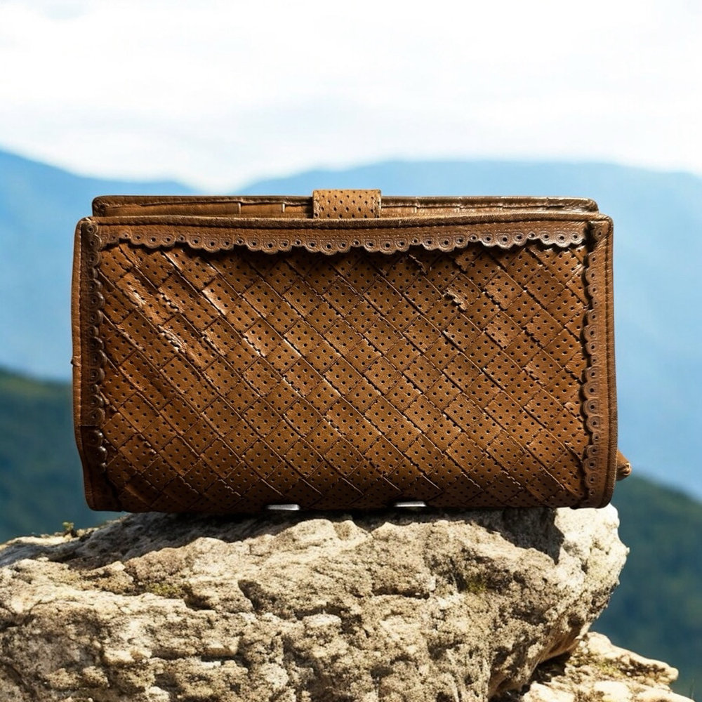 Bottega Veneta Brown Leather Limited EditionPerforated Weave Wallet w/Zip Pocket